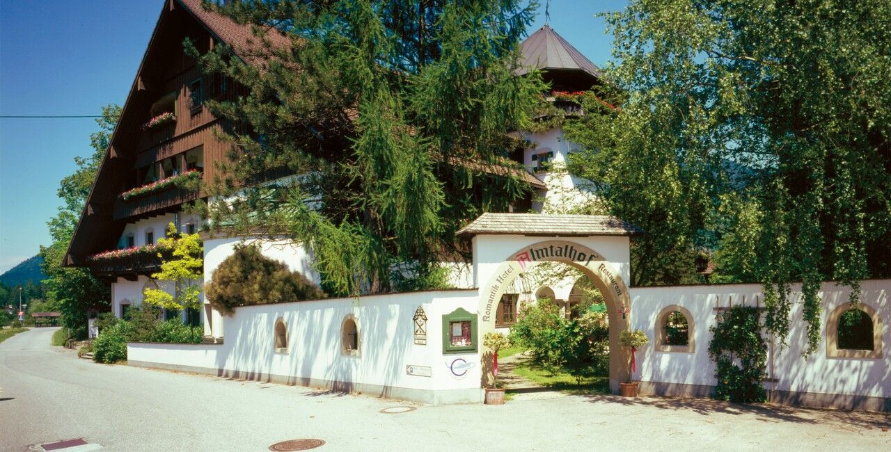 Romantikhotel Almtalhof Gruenau im Almtal Exterior photo